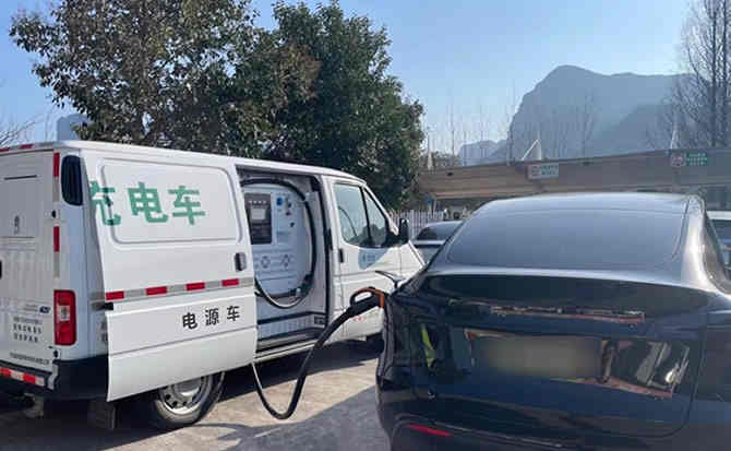 双台子区汽车搭电