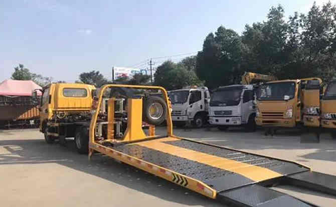 双台子区汽车中途维修案例